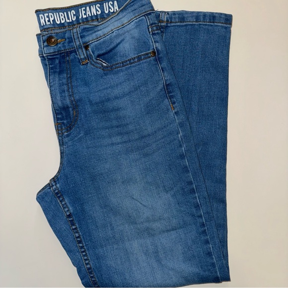 Urban Republic Blue Jeans - Picture 1 of 4